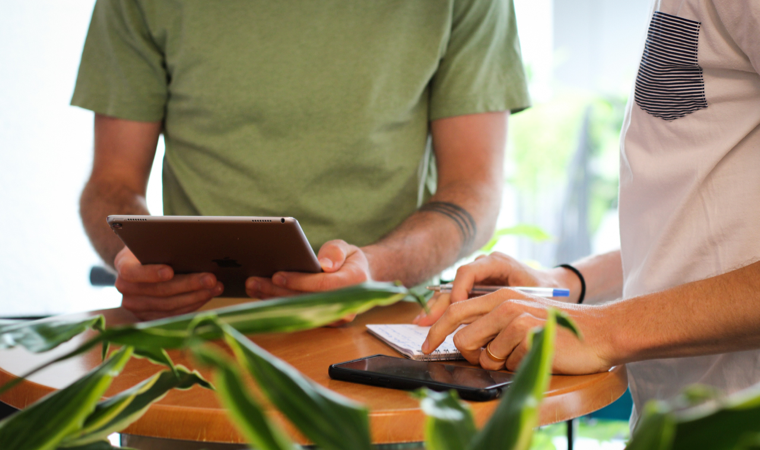 Agence UX développement web Tests utilisateurs sur tablette
